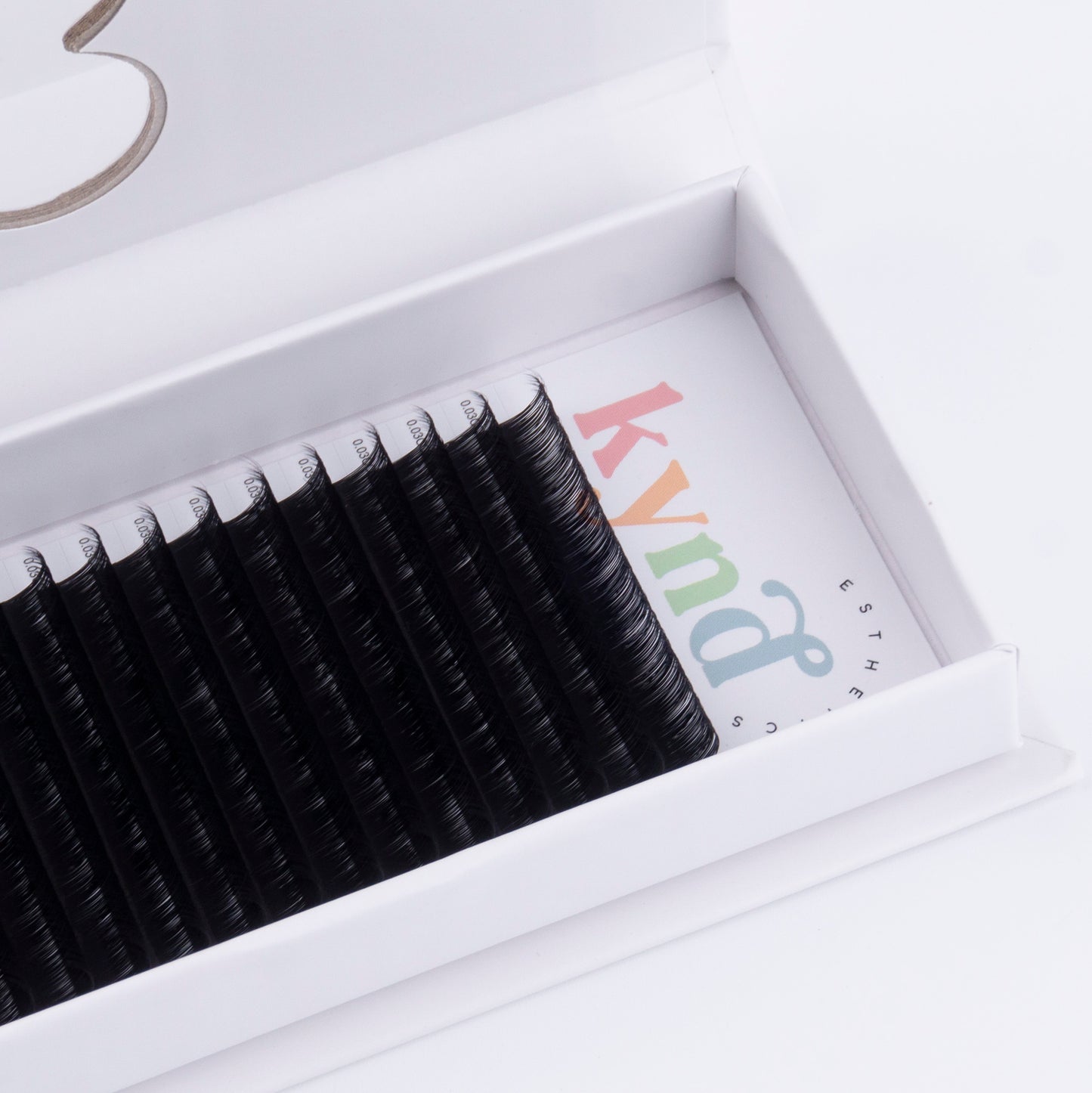 .03 Single Versatility Pro Lashes